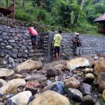 PEMBANGUNAN TPT (TEMBOK PENAHAN TANAH) DAN RABAT JALAN DI TEMPAT WISATA DUNG MANJUNG